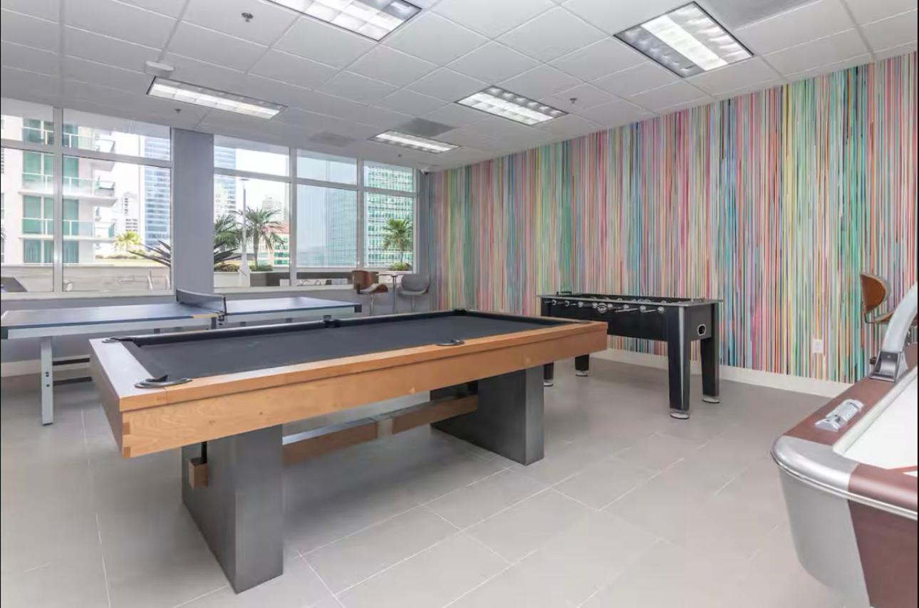 Exclusive Ocean View In Brickell Apartment *